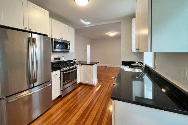 17 Ashland St 02, Somerville, MA 02144
