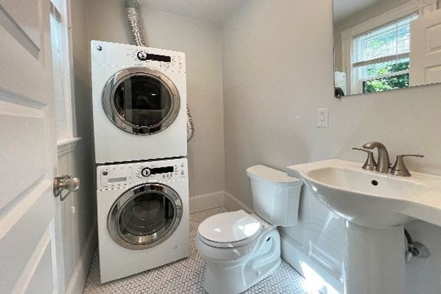 17 Ashland St 02, Somerville, MA 02144