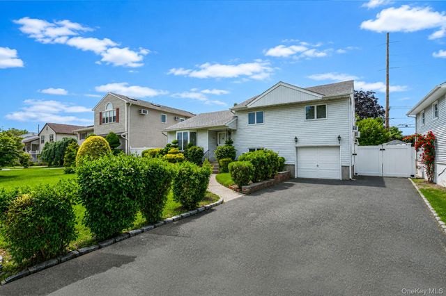 68 Myles Avenue, Levittown, NY 11756