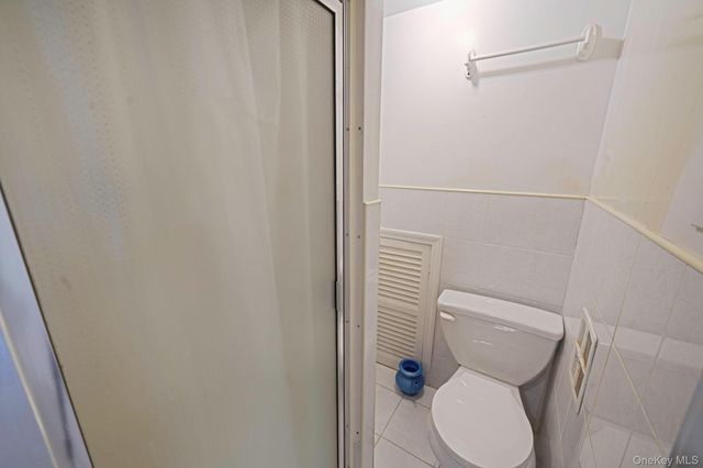 68 Myles Avenue, Levittown, NY 11756