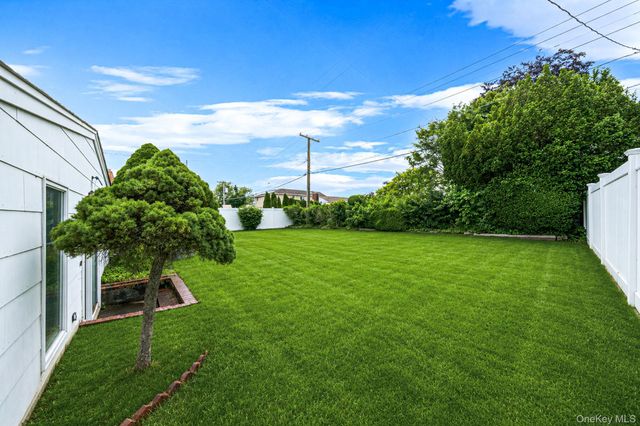 68 Myles Avenue, Levittown, NY 11756