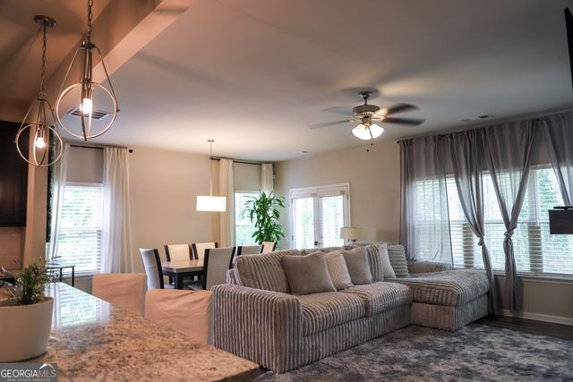 402 Mulberry Row SE, Atlanta, GA 30354