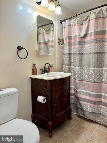 3426 LOGANVIEW DR, Baltimore, MD 21222