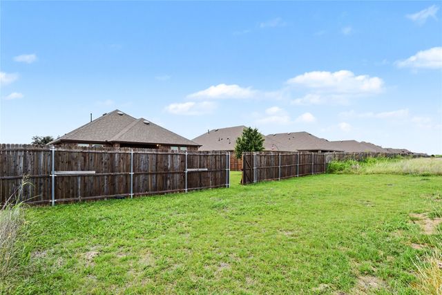 4016 Woodford Drive, Forney, TX 75126