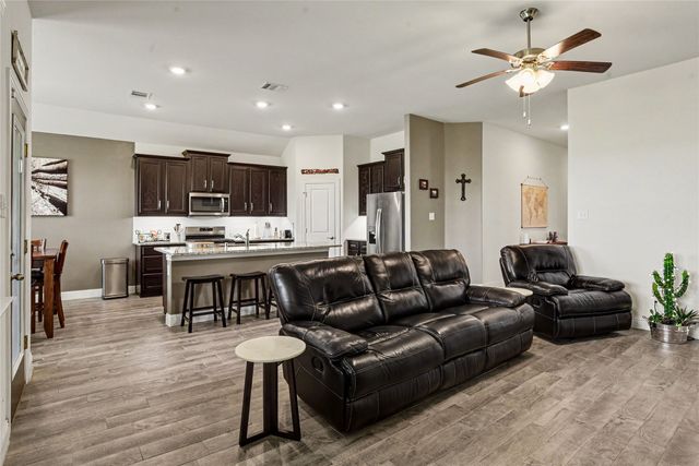 4016 Woodford Drive, Forney, TX 75126