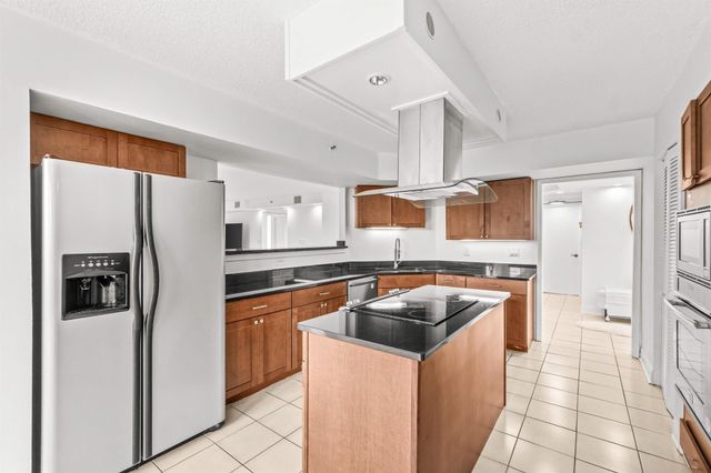 7201 Promenade Drive E 302, Boca Raton, FL 33433