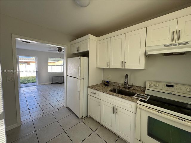 710 NE 25th St 1-2, Pompano Beach, FL 33064