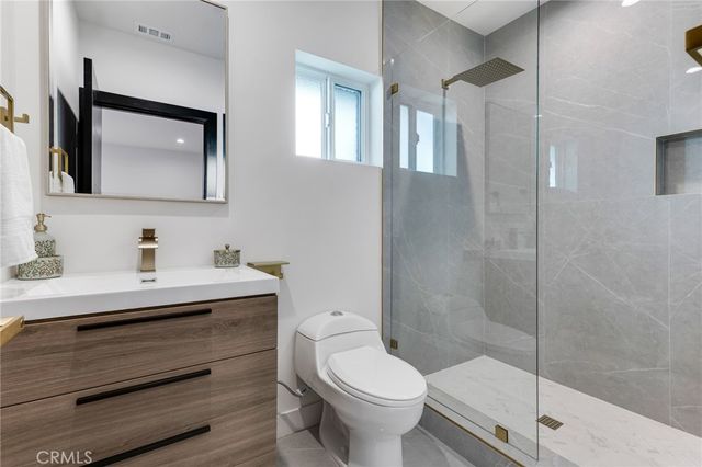 6204 Beeman Avenue, Valley Glen, CA 91606