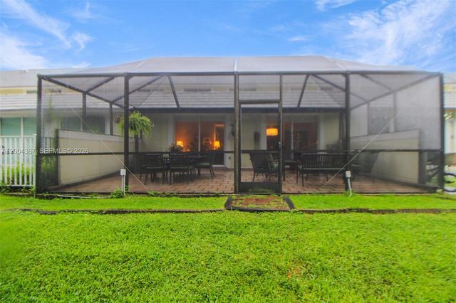 9929 NW 49th Ter, Doral, FL 33178