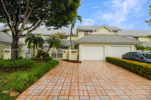 9929 NW 49th Ter, Doral, FL 33178