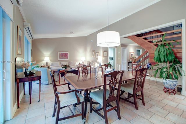 9929 NW 49th Ter, Doral, FL 33178