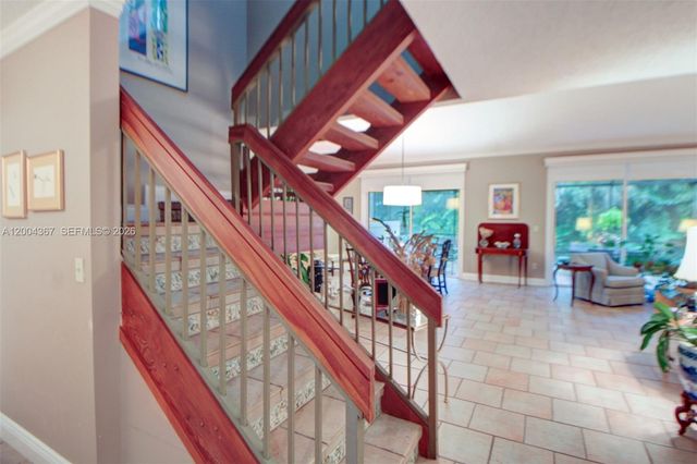 9929 NW 49th Ter, Doral, FL 33178