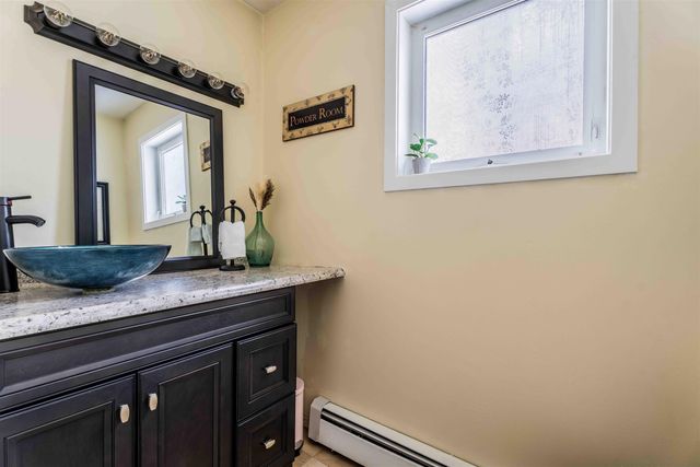 1 Matthew St Unit 6, Concord, NH 03301