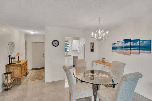 2600 Diana Drive 301, Hallandale Beach, FL 33009