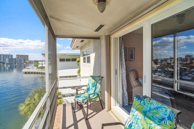 2600 Diana Drive 301, Hallandale Beach, FL 33009