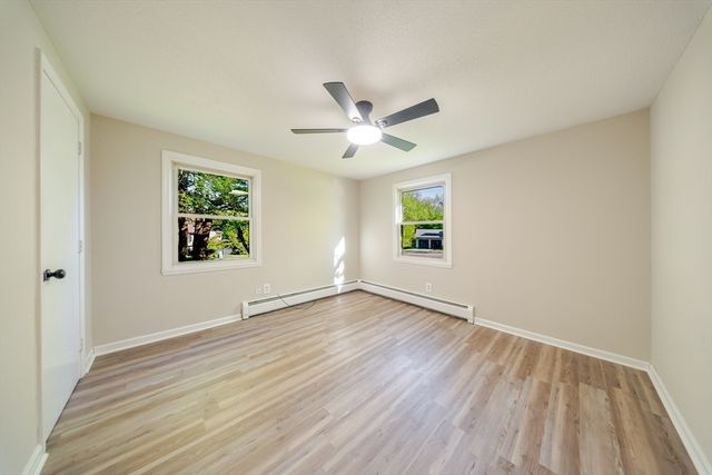 20 Meadowbrook Dr, Easthampton, MA 01027