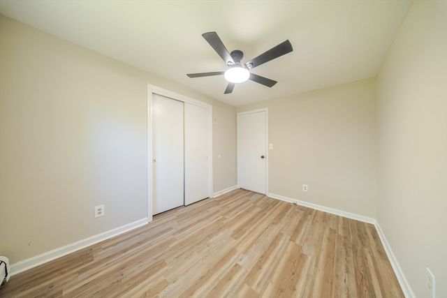20 Meadowbrook Dr, Easthampton, MA 01027