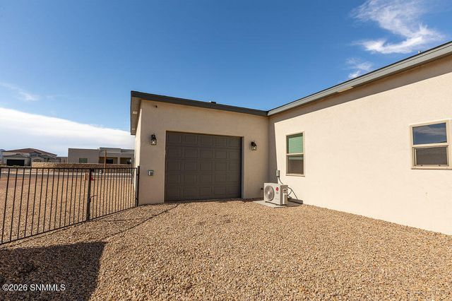 6225 Belvedere Loop, Las Cruces, NM 88012