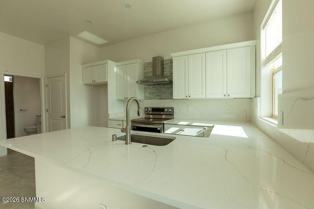 6225 Belvedere Loop, Las Cruces, NM 88012