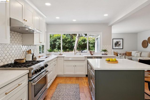 2333 Lariat Ln, Walnut Creek, CA 94596