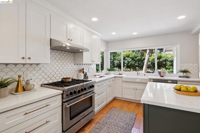 2333 Lariat Ln, Walnut Creek, CA 94596