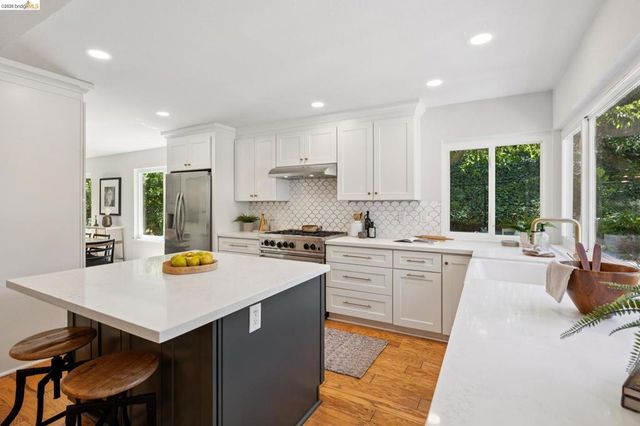 2333 Lariat Ln, Walnut Creek, CA 94596