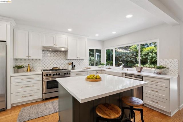 2333 Lariat Ln, Walnut Creek, CA 94596