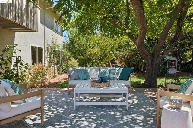 2333 Lariat Ln, Walnut Creek, CA 94596