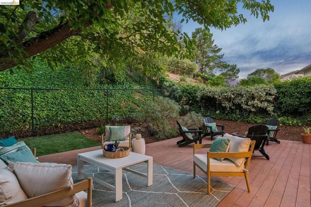 2333 Lariat Ln, Walnut Creek, CA 94596