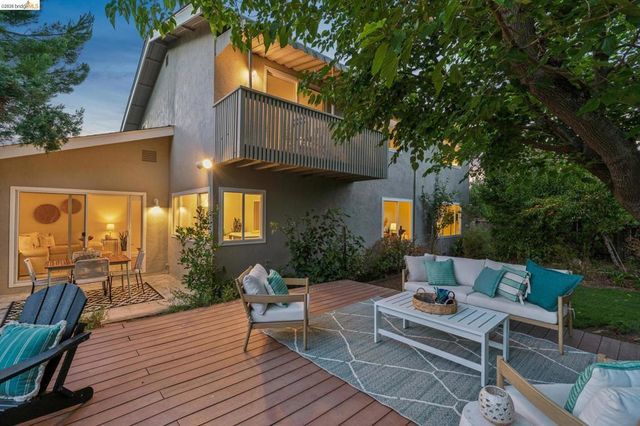 2333 Lariat Ln, Walnut Creek, CA 94596