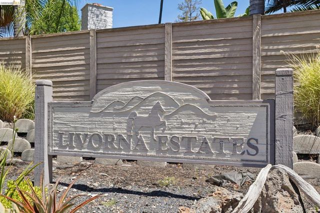 2333 Lariat Ln, Walnut Creek, CA 94596