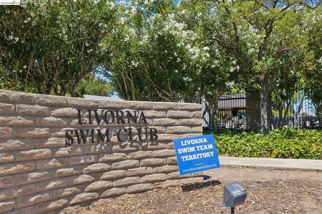 2333 Lariat Ln, Walnut Creek, CA 94596