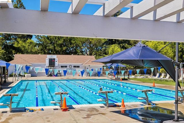 2333 Lariat Ln, Walnut Creek, CA 94596