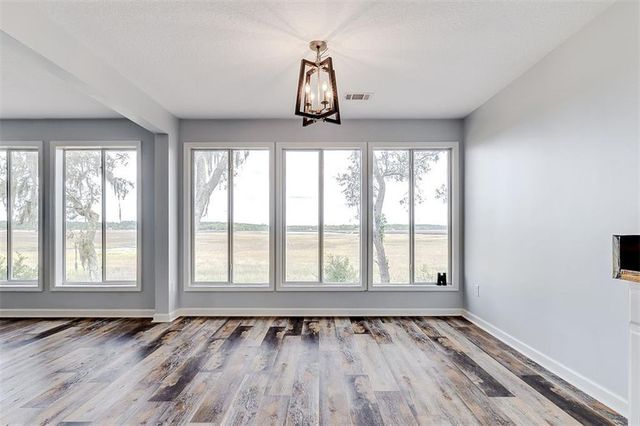 1090 Goldfinch Loop NE, Townsend, GA 31331