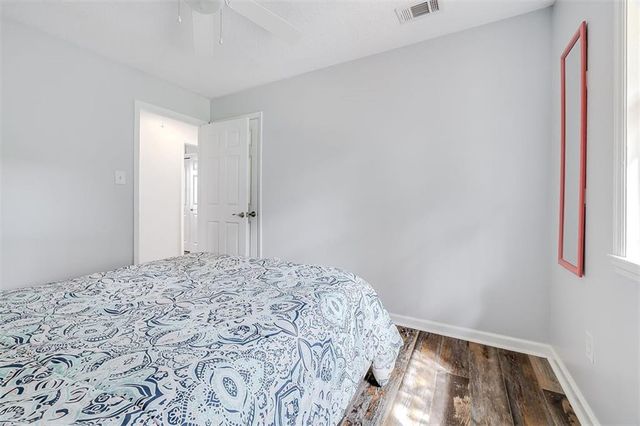 1090 Goldfinch Loop NE, Townsend, GA 31331