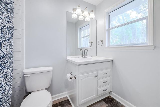 1090 Goldfinch Loop NE, Townsend, GA 31331