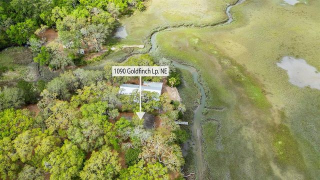 1090 Goldfinch Loop NE, Townsend, GA 31331