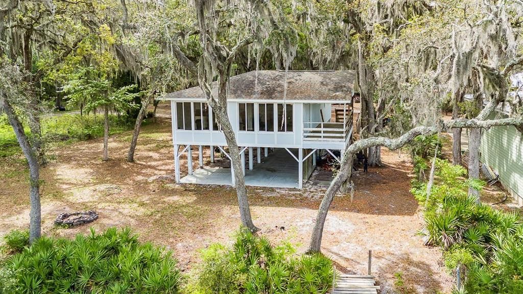 1090 Goldfinch Loop NE, Townsend, GA 31331