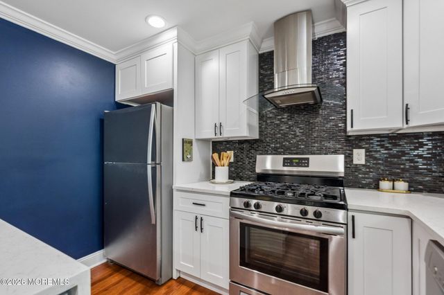 6 Clover Street, Tinton Falls, NJ 07724