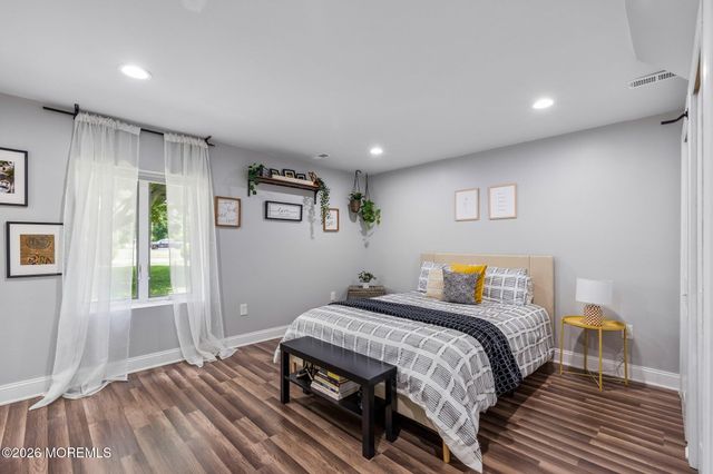 6 Clover Street, Tinton Falls, NJ 07724
