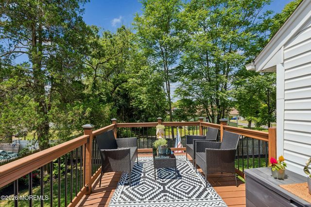 6 Clover Street, Tinton Falls, NJ 07724