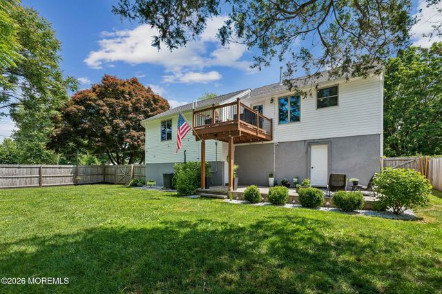 6 Clover Street, Tinton Falls, NJ 07724