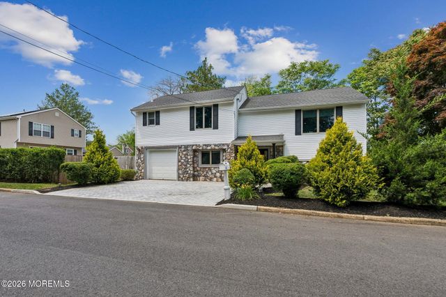 6 Clover Street, Tinton Falls, NJ 07724