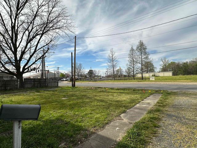 118 E Bethany Road, North Little Rock, AR 72117