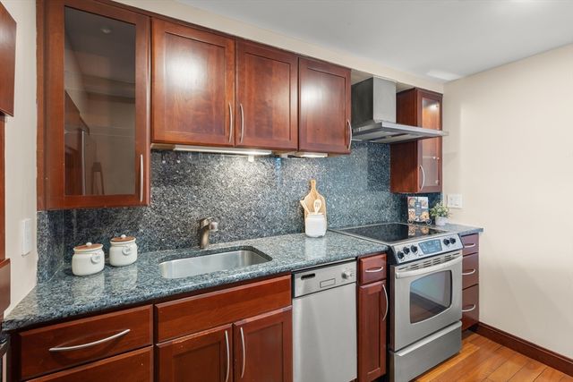 10 Rogers St PH19, Cambridge, MA 02142