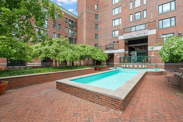 10 Rogers St PH19, Cambridge, MA 02142