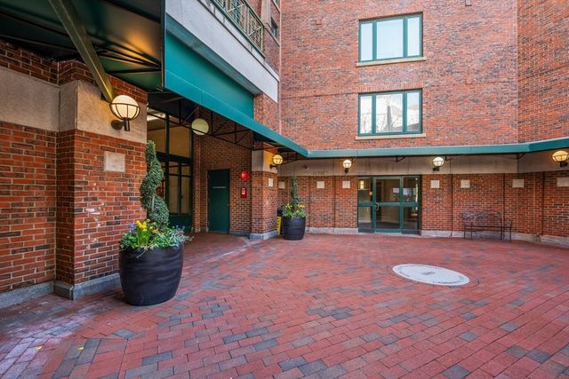 10 Rogers St PH19, Cambridge, MA 02142