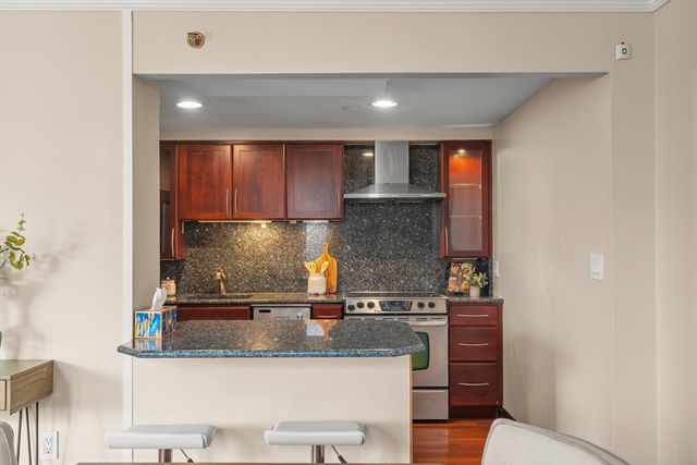 10 Rogers St PH19, Cambridge, MA 02142