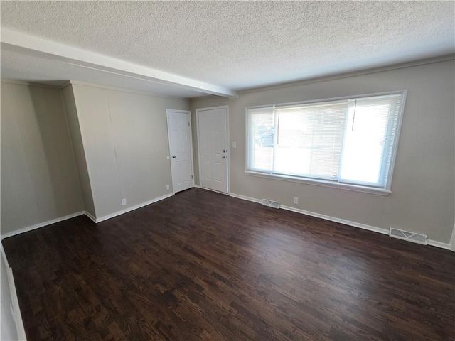 211 S Franklin Street, Raymore, MO 64083