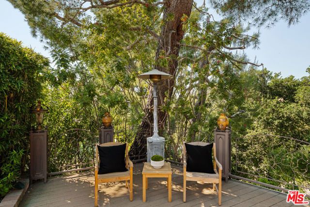 11411 Dona Lola Drive, Studio City (los Angeles), CA 91604